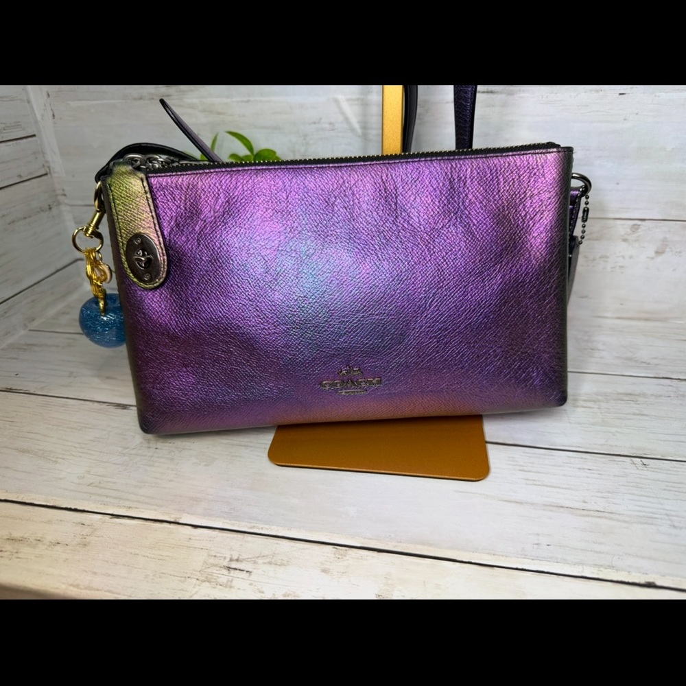 Rare Coach Crosby Hologram Iridescent
Crossbody Purple Green blue - Picture 7 of 16